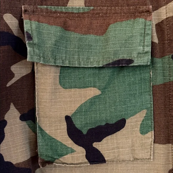 VIN•TAGÉ Custom Camo Vest - Picture 11 of 17